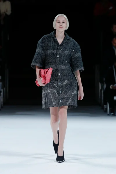 Look 33